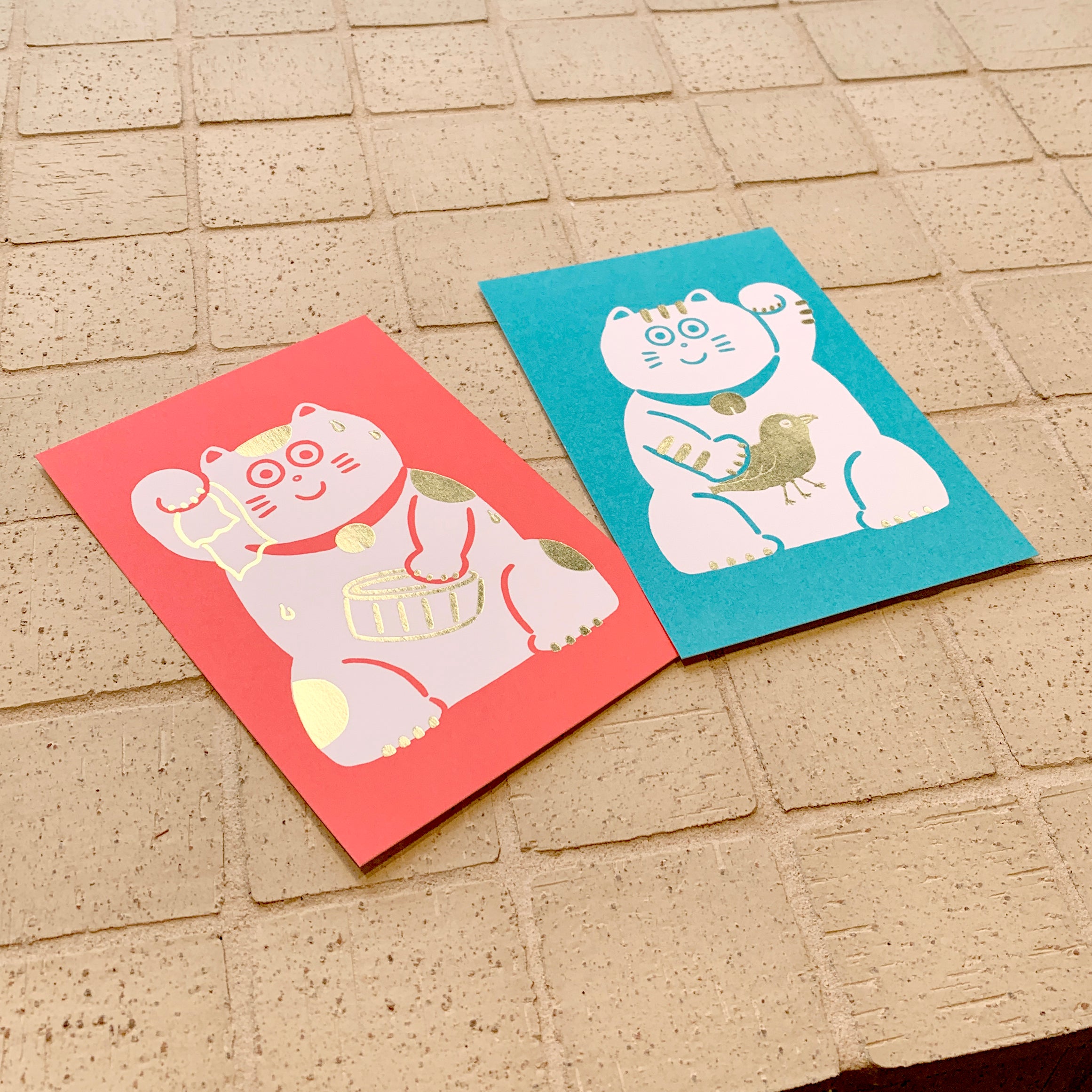 Manekineko ポストカード Onsen & Yatagarasu | AIUEO