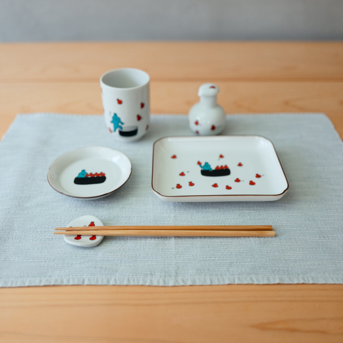 箸置 すしぶーちゃん KUTANI SEAL | AIUEO